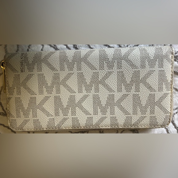 Michael Kors Beige and Gold Logo Wallet - Picture 4 of 6